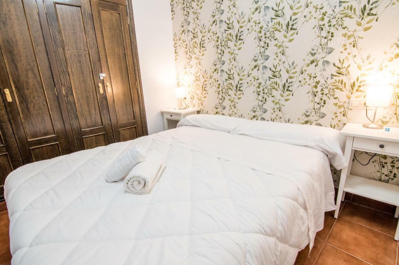 Tuguest Plaza Nueva Apartment Granada Eksteriør billede
