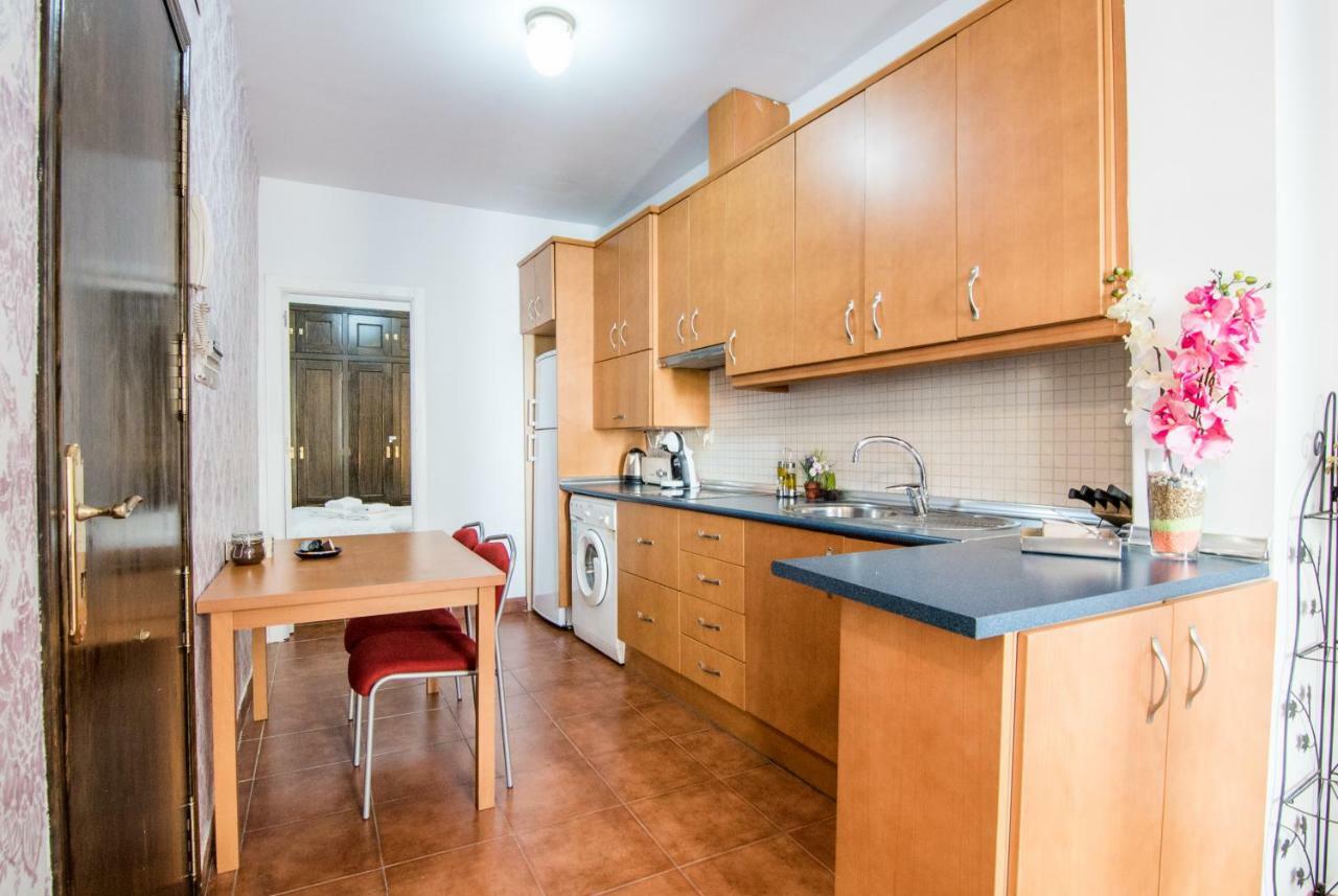 Tuguest Plaza Nueva Apartment Granada Eksteriør billede